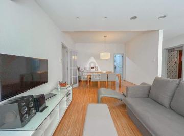 Apartamento · 100m² · 3 Quartos · 1 Vaga · Apartamento em Leblon: 3 Quartos, 1 Vaga e Lazer em Prédio Cobiçado