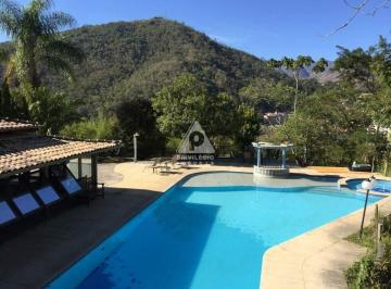 Casa · 1520m² · 8 Quartos · 10 Vagas · Mansão de Luxo Mobiliada em Itaipava: 6 Suítes, Piscina e Lazer Completo