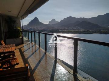 Apartamento · 170m² · 4 Quartos · 2 Vagas · Apartamento à venda na Lagoa, 4 quartos (sendo 1 suíte), varanda, dependência completa, 2 vagas, Rio