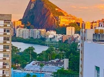 Apartamento · 84m² · 3 Quartos · 1 Vaga · Apartamento com Vista Espetacular para o Cristo Redentor – Amplo e Arejado
