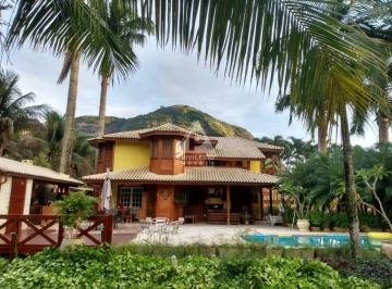 Casa · 400m² · 3 Quartos · 5 Vagas · Casa Duplex Colonial em Condomínio Fechado – 3 Quartos (1 Suíte) – Espaço e Lazer em Vargem Pequena