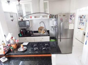 Casa · 130m² · 2 Quartos · Cobertura à venda no Jardim Botânico, 2 quartos (sendo 1 suíte), área externa.