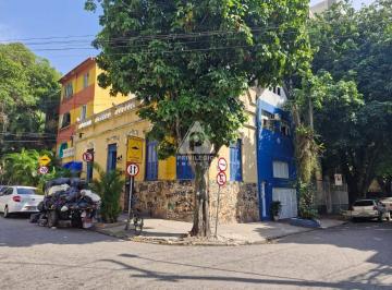 FRENTE DA CASA · CASA DE RUA, ESQUINA COM DIREITO DE SUBIR MAIS 2 ANDARES