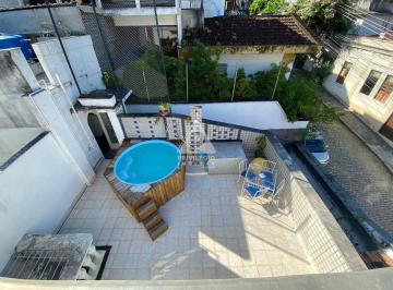 Casa · 220m² · 5 Quartos · 1 Vaga · Casa a venda com 5 quartos em uma das ruas mais cobiçadas do Humaitá.