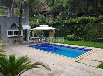 Lagoa Casa ·  Lagoa, 6 quartos, sendo 2 suítes, varanda, 2 vagas!!