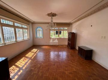 Casa · 240m² · 6 Quartos · 6 Vagas · Casa estilo colonial com 6 quartos na Tijuca 