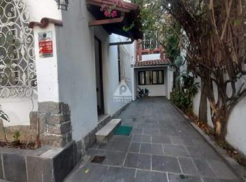 Casa · 257m² · 5 Quartos · 2 Vagas · vende excelente casa com piscina frente de rua no Grajaú Rua Itabaiana.