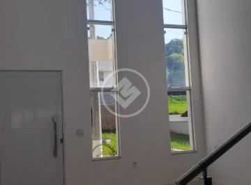 Casa · 132m² · 2 Quartos · 2 Vagas · Casa