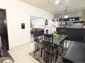 Casa · 244m² · 4 Quartos · 2 Vagas · Cond. Fechado - Rua 6 - IPTU Individualizado - Piscina aquecida - Casa 4 quartos