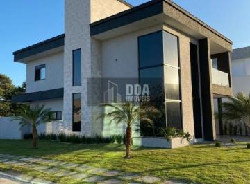 db8df114b652.jpg · Casa alto padrão em condomínio fechado,no Rio Vermelho,piscina