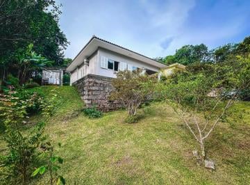 688586_ib644ME5_68858667b77f750d801.jpg · Casa com amplo pátio à venda no Centro Histórico de Garopaba