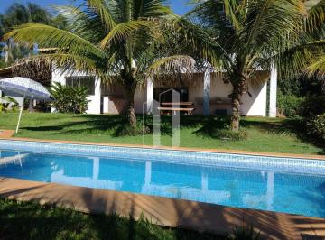 Casa · 250m² · 3 Quartos · 8 Vagas · Casa de Condomínio em Zona Rural - Hidrolândia, GO
