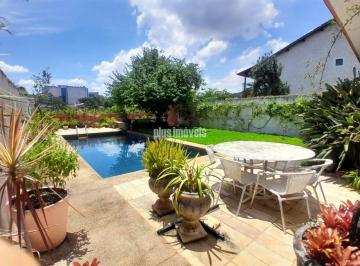Casa · 408m² · 3 Quartos · 4 Vagas · Casa Encantadora 3 Quartos 3 SuiteS 4 Vagas em Morumbi Nobre!