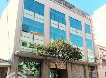 Comercial · 1942m² · 30 Vagas · Vende-se Prédio Comercial com 1.942m² no Bairro do Bom Retiro.