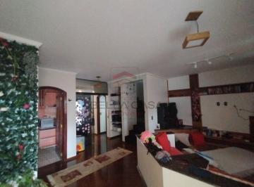 Casa · 450m² · 3 Quartos · 8 Vagas · Sobrado na Vila Prudente, 450m2, com piscina, 03 quartos sendo 02 suítes e garagem para 08 carros