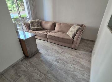 Apartamento · 57m² · 2 Quartos · 1 Vaga · Apto. 2 dormitórios V. Amélia