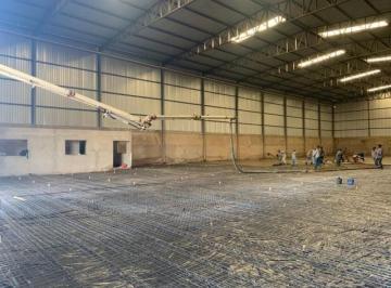 Comercial · 1500m² · 4 Vagas · Galpão à venda no Bairro Distrito Industrial - Uberlândia/MG
