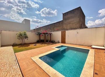 Casa · 235m² · 3 Quartos · Sobrado com 3 quartos à venda, bairro Alto Umuarama - Uberlândia/MG