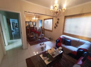 Casa · 155m² · 3 Quartos · 2 Vagas · Casa com 3 quartos à venda, bairro Cidade Jardim - Uberlândia/MG