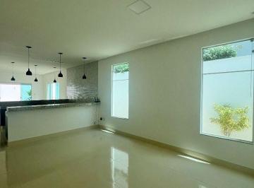 Casa · 214m² · 3 Quartos · Casa com 3 quartos à venda, bairro Jardim Botânico - Uberlândia/MG