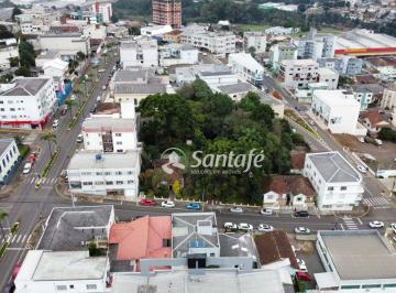 1ba573b7d9583037b29893abd5d4c335860f0ce3 · Uma joia verde em meio a cidade | 1.350 m² em localização privilegiada