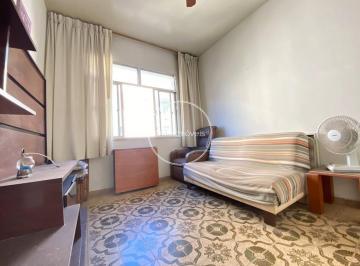 Apartamento · 34m² · 1 Quarto · Sala, Quarto (Suíte) com armários em Copacabana, 34 m², Frente, Andar Alto, Sol