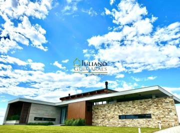 Foto 01 · CASA ALTO PADRÃO Á VENDA, em condomínio rural, RANCHO QUEIMADO SC