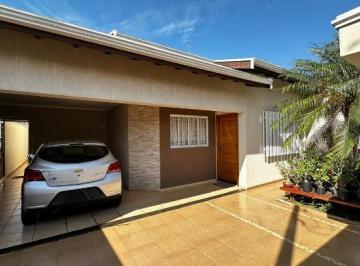 Casa · 200m² · 3 Quartos · 3 Vagas · Casa no Jardim Bela Vista
