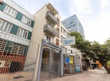 01 · Amplo apartamento no centro de Porto Alegre.