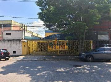 c8b4ea74ff59185fc211c6be84f25171d574e348 · Prédio comercial com com salas e depósito