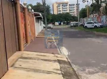 Casa · 200m² · 3 Quartos · 3 Vagas · Investimento imperdível no Setor central do Gama