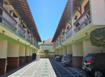 Apartamento de 3 quartos, Cabo Frio · Apartamento Triplex 3 Qtos. Mobiliado Peró à Venda