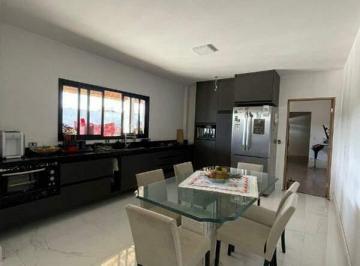 Casa · 180m² · 3 Quartos · 2 Vagas · Casa Terrea à venda em Atibaia - Jardim Morumbi
