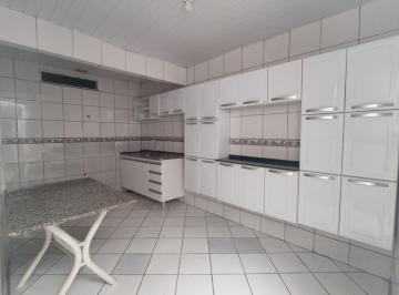 Casa de 3 quartos, Candangolândia · QR 2 Ótima casa de 3 quartos nascente