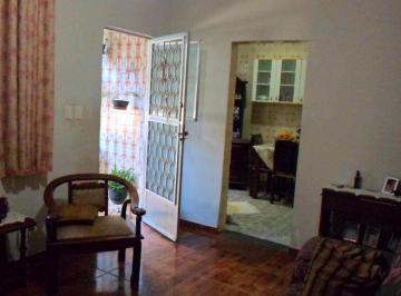 Casa · 97m² · 2 Quartos · Casa de Fundos 02 Quartos na Penha