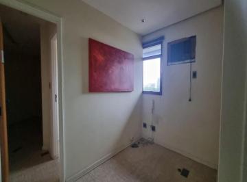 Comercial · 60m² · 1 Vaga · Conjunto comercial no Centro Histórico de Santos. Venda ou Locação.