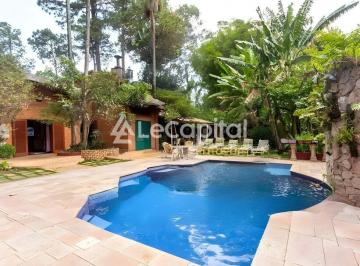 Casa · 900m² · 4 Quartos · 20 Vagas · Casa com 4 Dormitórios, e 8 banheiros, com 900m² de Construção, por R$ 13.000.000,00 - Oportunidade!