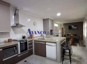 Casa · 180m² · 3 Quartos · 2 Vagas · Sobrado para venda no Jardim Messina em Jundiaí - Excelente localização