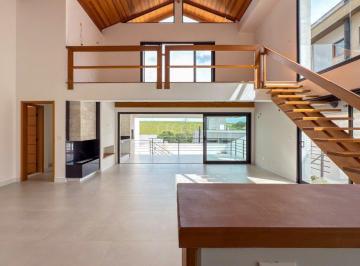 Thi naka a-57 · Casa à venda - em Urbanova
