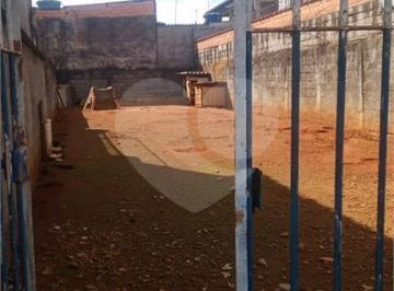 Área de Serviço · Terreno à venda em Vila aparecida - SP