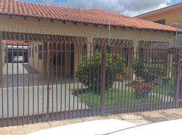 Casa · 196m² · 3 Quartos · 3 Vagas · Excelente imóvel com terreno inteiro no Bairro Caiçara!
