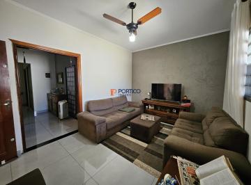 Casa · 158m² · 3 Quartos · 5 Vagas · Casa à venda com 3 quartos repleta de armários no Bairro São José em Paulínia-SP