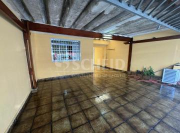 Casa · 127m² · 1 Quarto · 2 Vagas · Casa Térrea no Campo Grande, 1 suíte, salas de estar e jantar e 2 vagas.