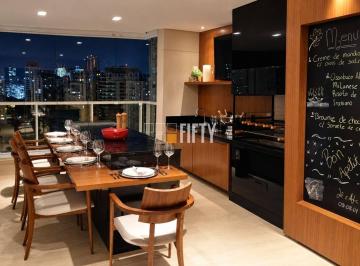 219985710405ff24ac3d922affb905d9a7a6693b · Apartamento mobiliado para locação com 237m², 3 suítes, varanda gourmet integrada a sala, 4 vagas e 