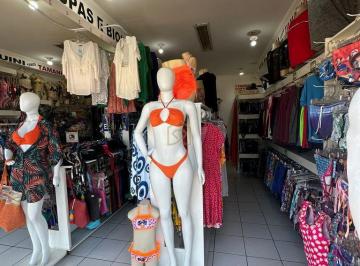 vyh5dii2nzhmzwu5yjy0ota5_md · PASSO O PONTO DE LOJA EM FRENTE A PRAIA EM PRAIA GRANDE