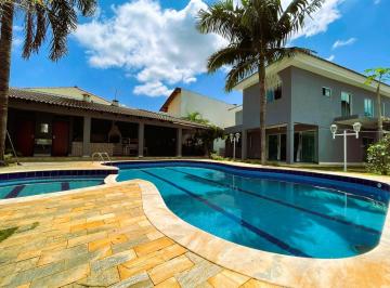 Casa de 5 quartos, Vicente Pires · Casa com 05 quartos, suite, lote de 800 m², na rua 8, Piscina, churrasqueira 