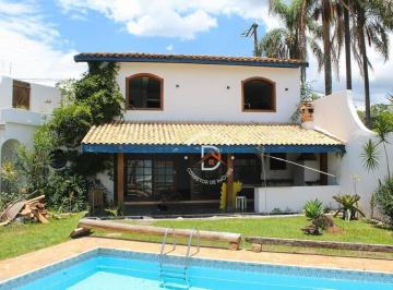 d0618dcc914e659099a3b4865fbe537e756998cb · Casa com 3 dormitórios (1 Suíte) à venda, 442 m² por R$ 1.100.000 - Centro - Atibaia/SP