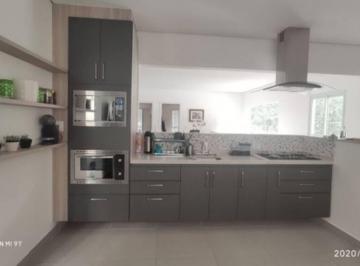 Casa · 4 Quartos · 1 Vaga · CASA PARA VENDA NO CONDOMÍNIO VILA DOS PINUS - COTIA