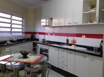 Casa · 210m² · 2 Quartos · 2 Vagas · Casa A Venda de 210 m² Veloso em Osasco