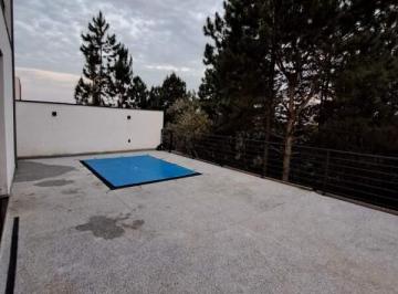 Casa · 272m² · 3 Quartos · 4 Vagas · CASA VENDA OU LOCAÇÃO CONDOMINIO RESERVA SANTA ANA 